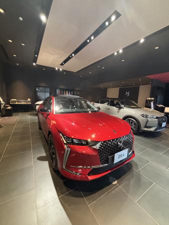 DS4 RIVOLI BlueHDi Coquelicot Edition がDSストア岐阜のショールームに展示されております！