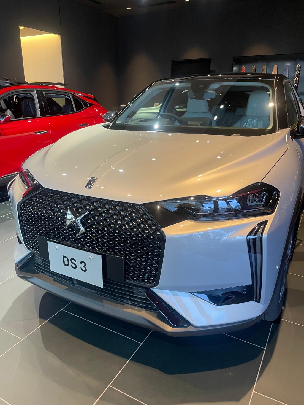 DS3展示車入れ替えました✨