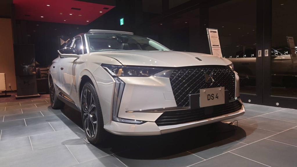 DS　展示車のご紹介！